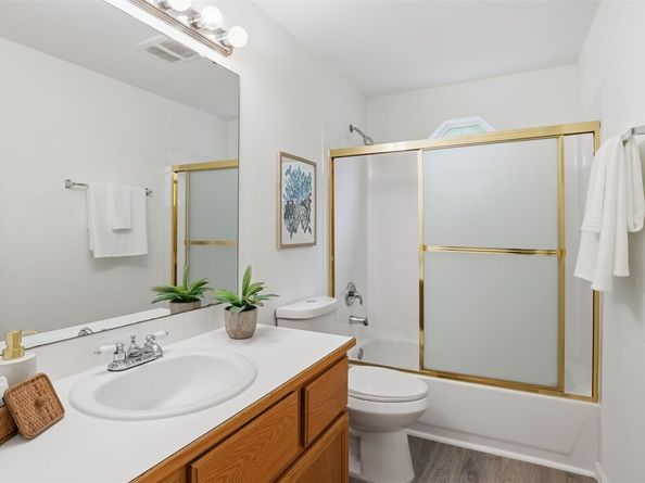 2609 SW Holden Street, Seattle WA 98126