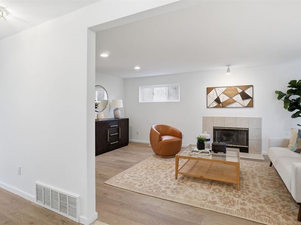 2609 SW Holden Street, Seattle WA 98126