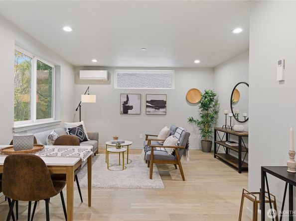 11831 59th Avenue S A, Seattle WA 98178