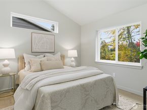 11831 59th Avenue S A, Seattle WA 98178