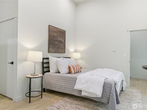 11831 59th Avenue S A, Seattle WA 98178