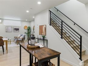 11831 59th Avenue S A, Seattle WA 98178