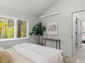 11831 59th Avenue S A, Seattle WA 98178