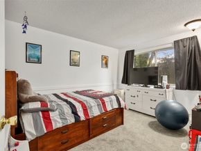 203 NE Alnus Way, Bremerton WA 98310