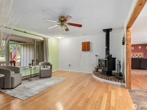 203 NE Alnus Way, Bremerton WA 98310