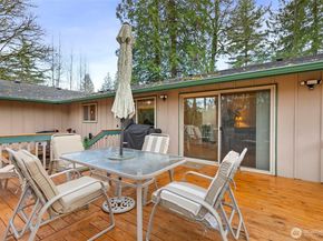 203 NE Alnus Way, Bremerton WA 98310