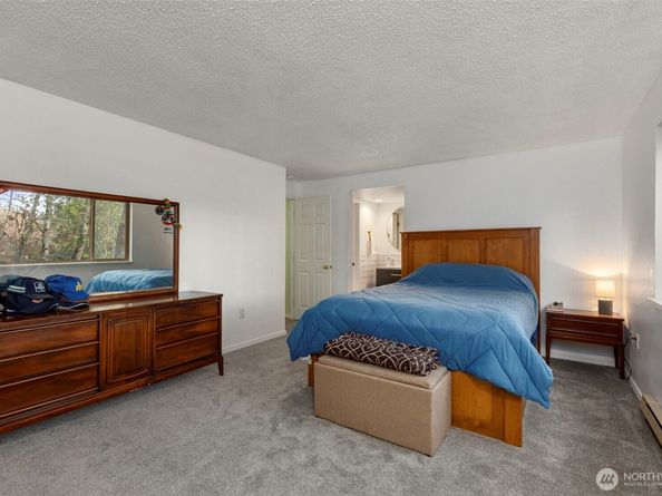 203 NE Alnus Way, Bremerton WA 98310