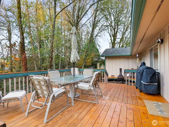 203 NE Alnus Way, Bremerton WA 98310