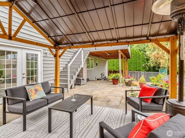 11907 NE 133rd Place, Kirkland WA 98034