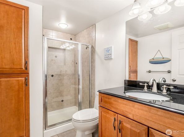 11907 NE 133rd Place, Kirkland WA 98034