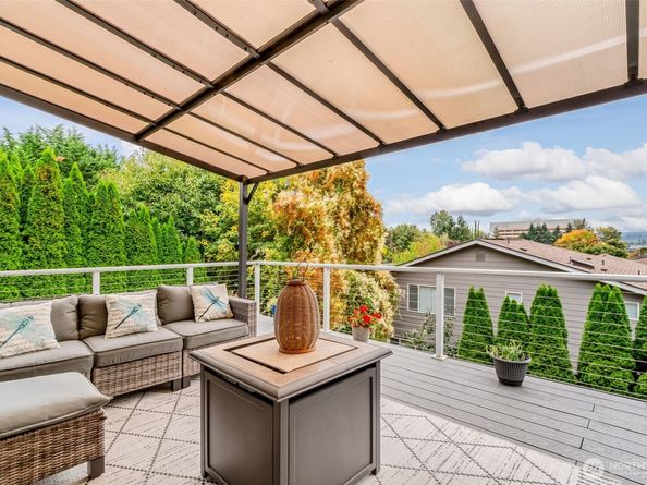 11907 NE 133rd Place, Kirkland WA 98034