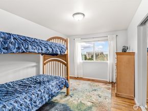 11907 NE 133rd Place, Kirkland WA 98034