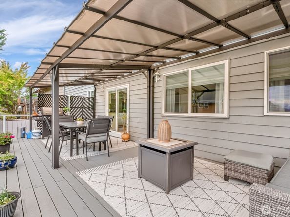 11907 NE 133rd Place, Kirkland WA 98034