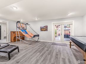 11907 NE 133rd Place, Kirkland WA 98034