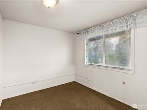 10652 4TH Avenue SW, Seattle WA 98146