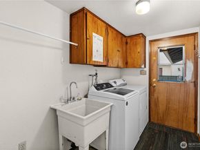 10652 4TH Avenue SW, Seattle WA 98146