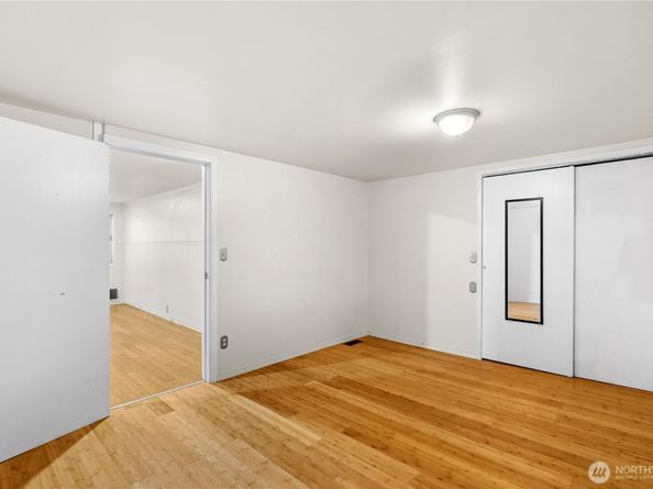 10652 4TH Avenue SW, Seattle WA 98146