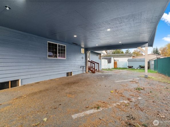 10652 4TH Avenue SW, Seattle WA 98146