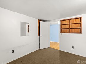 10652 4TH Avenue SW, Seattle WA 98146