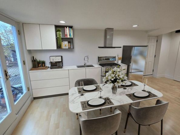 12630 24th Avenue S, Seattle WA 98168