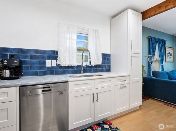 12630 24th Avenue S, Seattle WA 98168