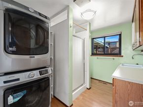 23034 Thunderbird Drive S, Des Moines WA 98198