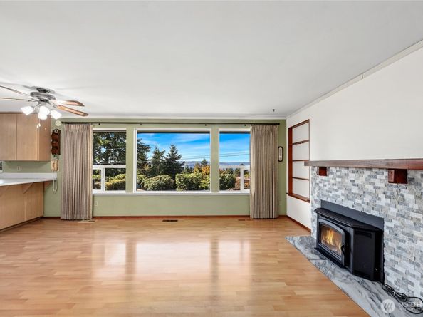 23034 Thunderbird Drive S, Des Moines WA 98198