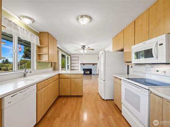 23034 Thunderbird Drive S, Des Moines WA 98198