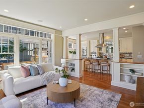 4525 55th Avenue NE, Seattle WA 98105