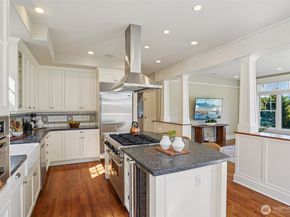 4525 55th Avenue NE, Seattle WA 98105
