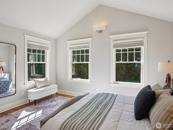 4525 55th Avenue NE, Seattle WA 98105