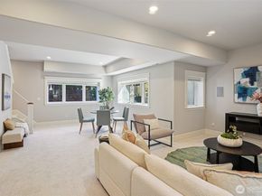 4525 55th Avenue NE, Seattle WA 98105