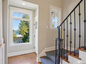 4525 55th Avenue NE, Seattle WA 98105