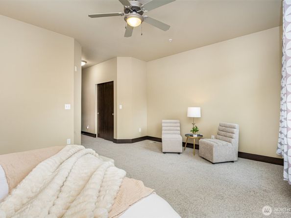 4000 NE 3rd Place, Renton WA 98056
