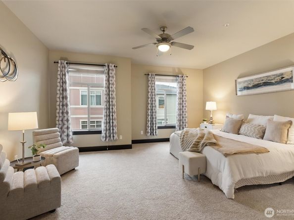 4000 NE 3rd Place, Renton WA 98056