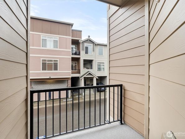 4000 NE 3rd Place, Renton WA 98056