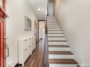 4000 NE 3rd Place, Renton WA 98056