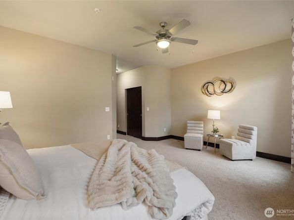 4000 NE 3rd Place, Renton WA 98056