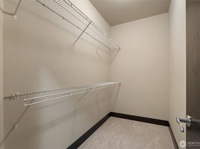 4000 NE 3rd Place, Renton WA 98056