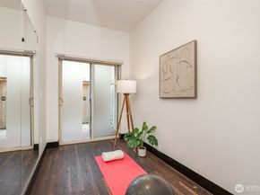 4000 NE 3rd Place, Renton WA 98056