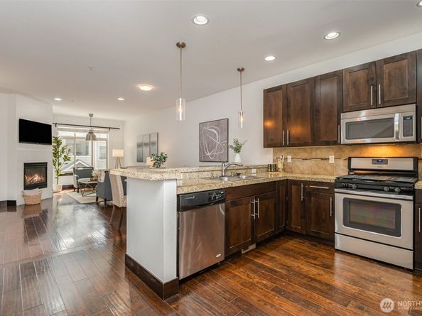 4000 NE 3rd Place, Renton WA 98056
