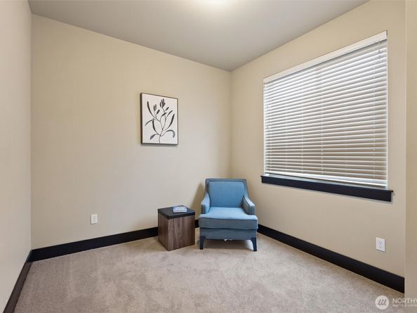 4000 NE 3rd Place, Renton WA 98056