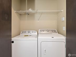 4000 NE 3rd Place, Renton WA 98056