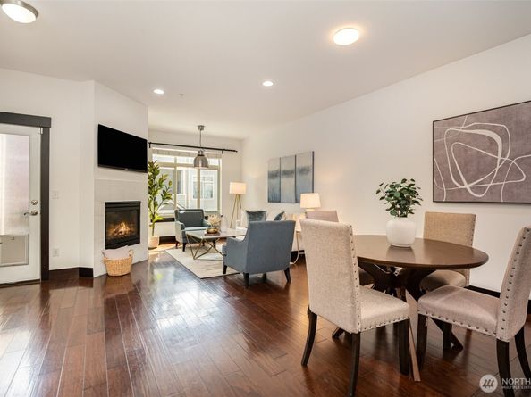4000 NE 3rd Place, Renton WA 98056