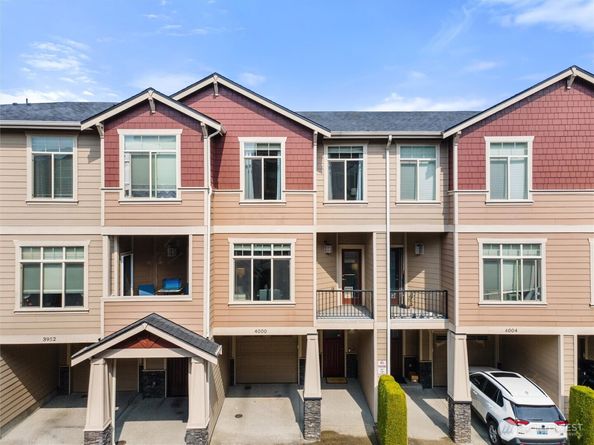 4000 NE 3rd Place, Renton WA 98056