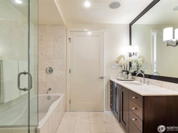 650 Bellevue Way NE 3303, Bellevue WA 98004