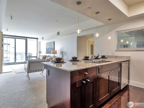 650 Bellevue Way NE 3303, Bellevue WA 98004