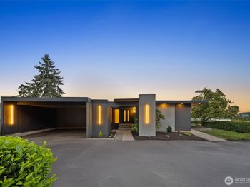 212 Hi Crest Drive