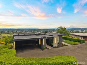 212 Hi Crest Drive, Auburn WA 98001