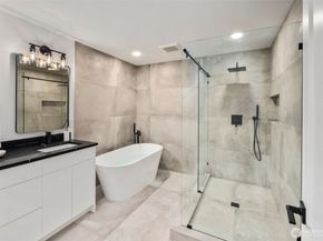 212 Hi Crest Drive, Auburn WA 98001